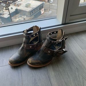 FREEBIRD - Carson Boots. SIZE 6. Worn one time.